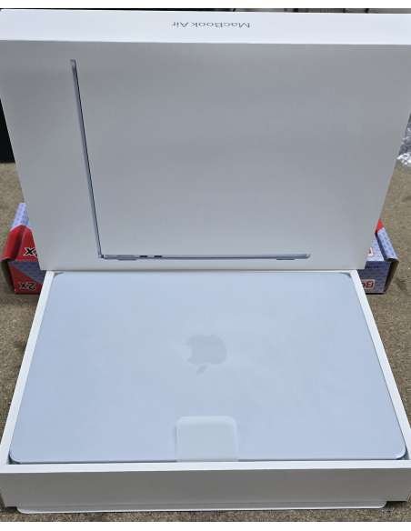 Apple Macbook Air 13,6"/ M5 10-Core CPU/ 16GB/ 512GB SSD/ 8-Core GPU/ Azul